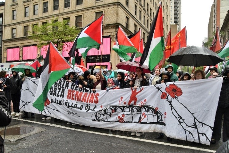 Votre argent tâché de sang